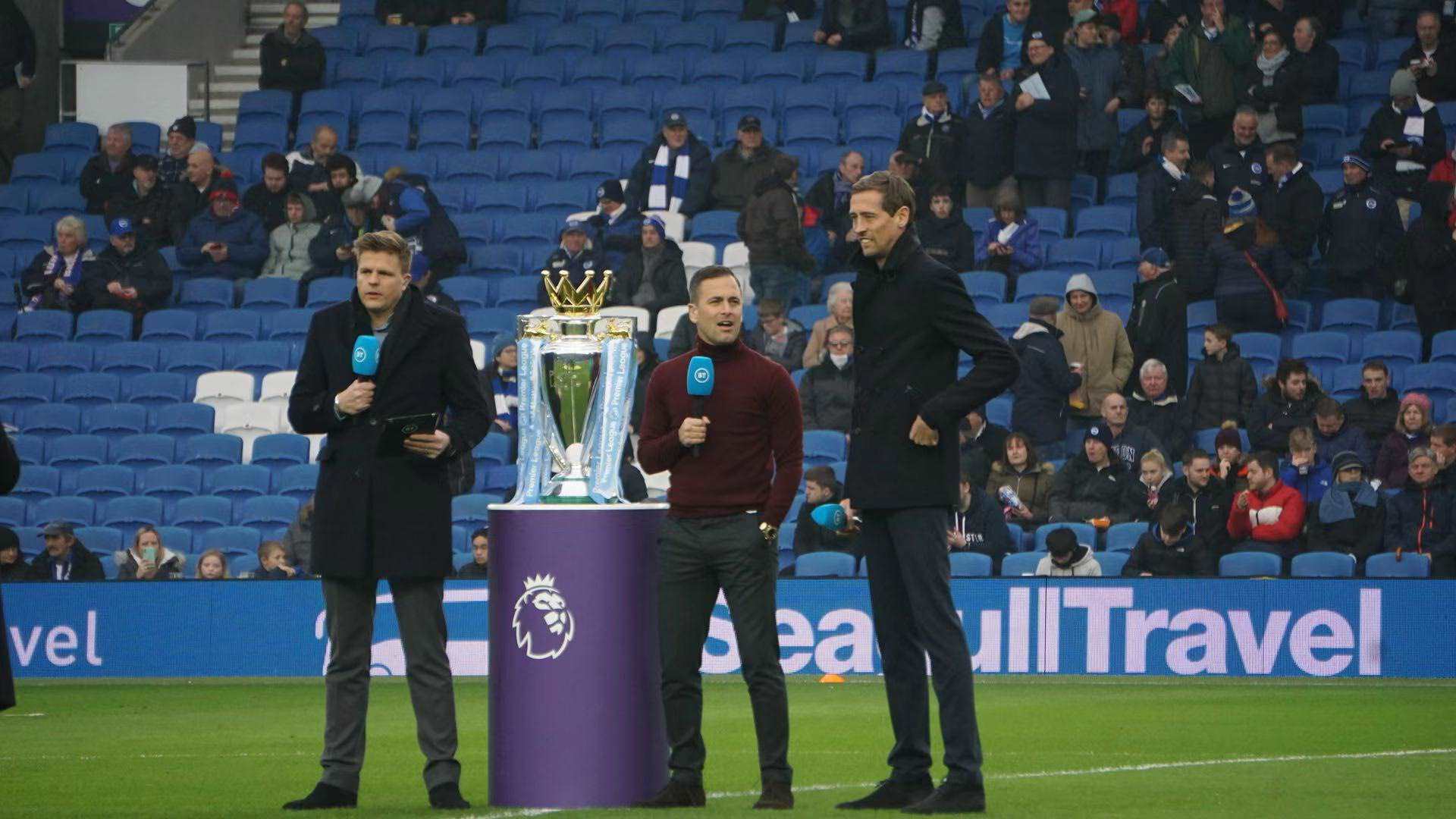 育圈中类似 育圈中类似